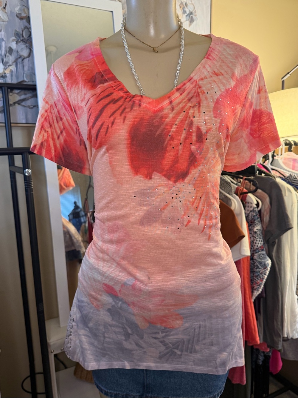 Time and Tru Floral Sharkbite Hem Top Size L (12-14)